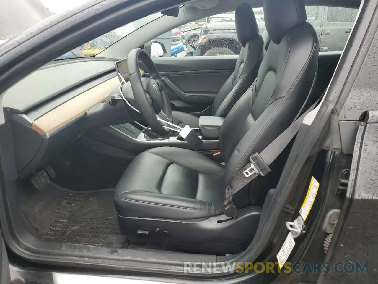 7 Photograph of a damaged car 5YJ3E1EA8LF643871 TESLA MODEL 3 2020