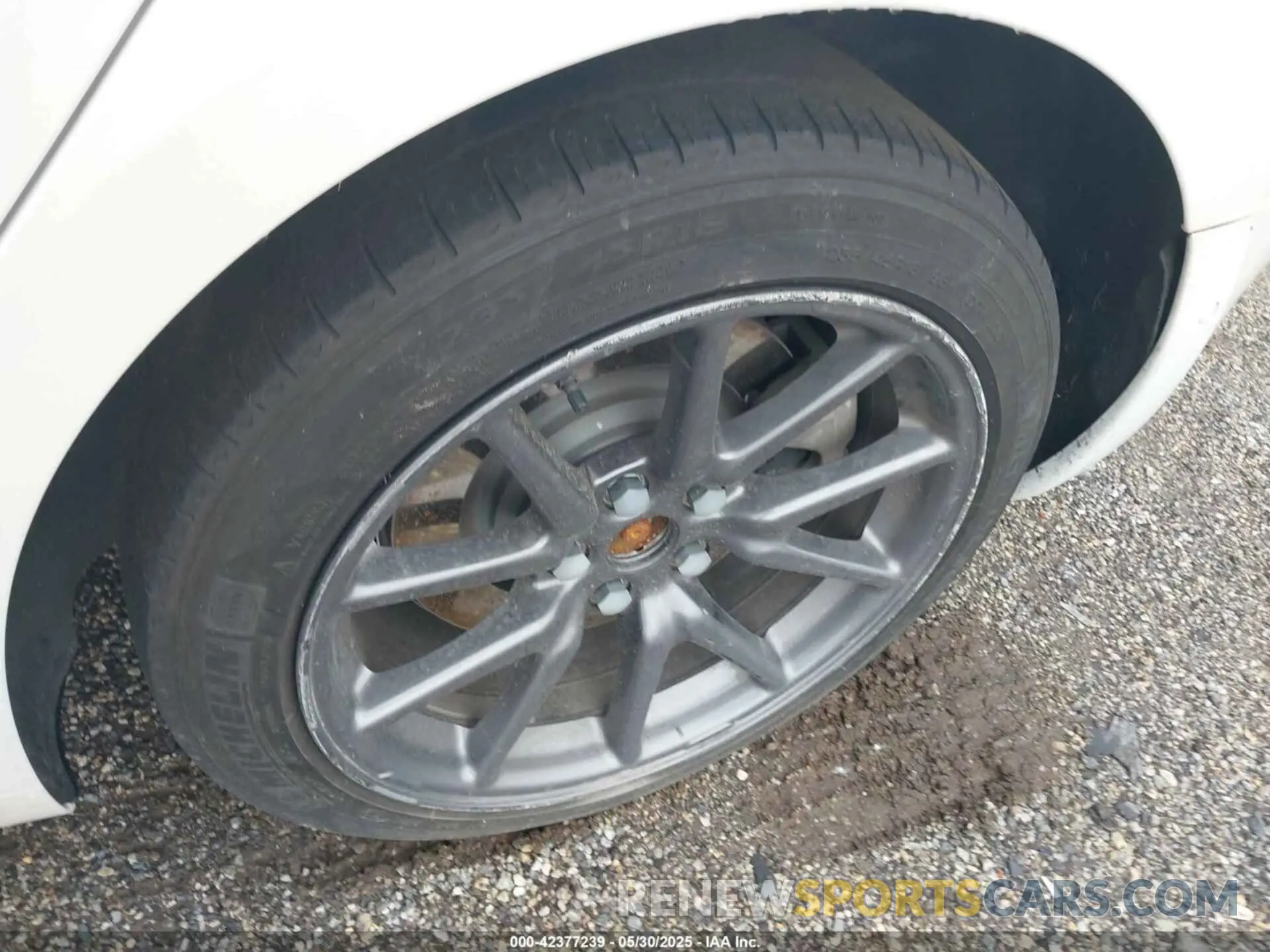 11 Photograph of a damaged car 5YJ3E1EA8LF645278 TESLA MODEL 3 2020