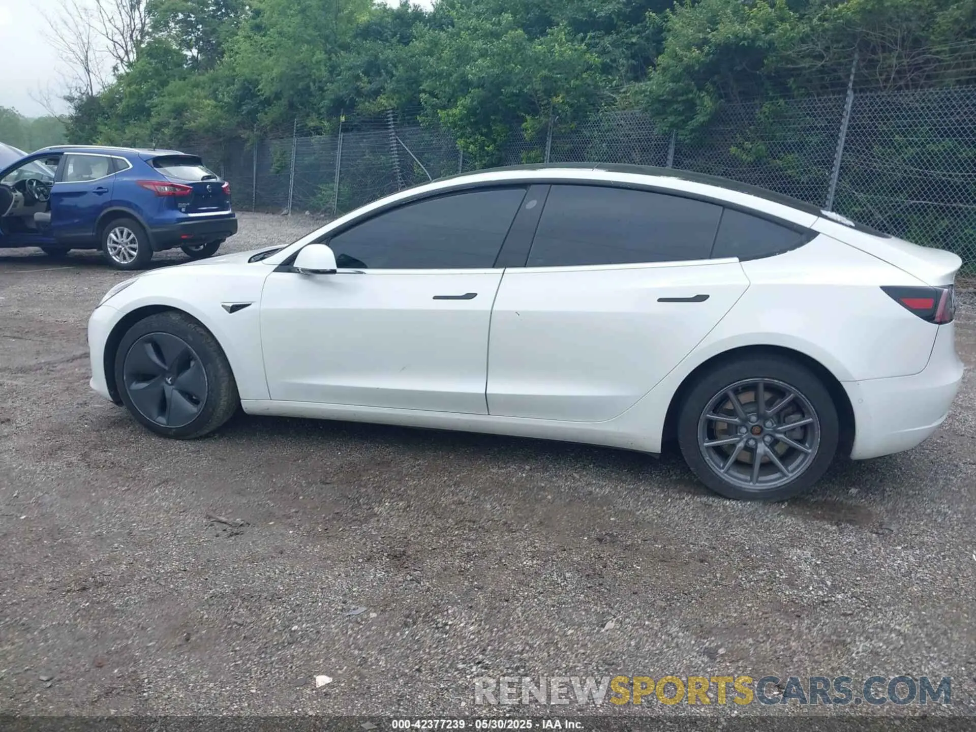 14 Photograph of a damaged car 5YJ3E1EA8LF645278 TESLA MODEL 3 2020