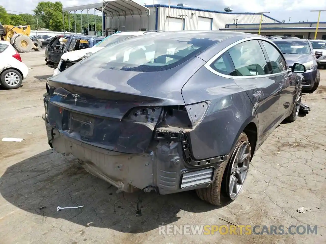 4 Photograph of a damaged car 5YJ3E1EA8LF645913 TESLA MODEL 3 2020