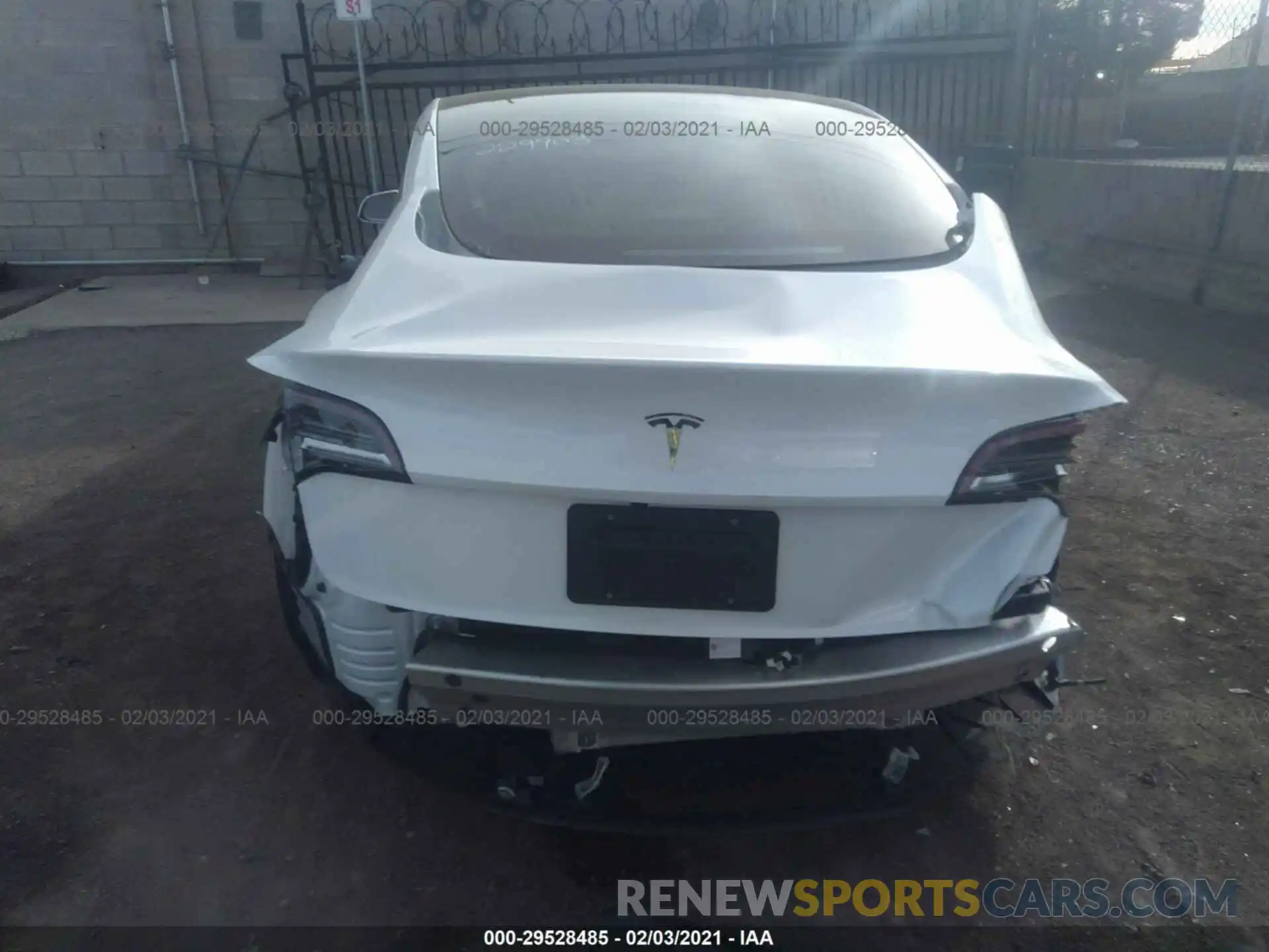 6 Photograph of a damaged car 5YJ3E1EA8LF660704 TESLA MODEL 3 2020