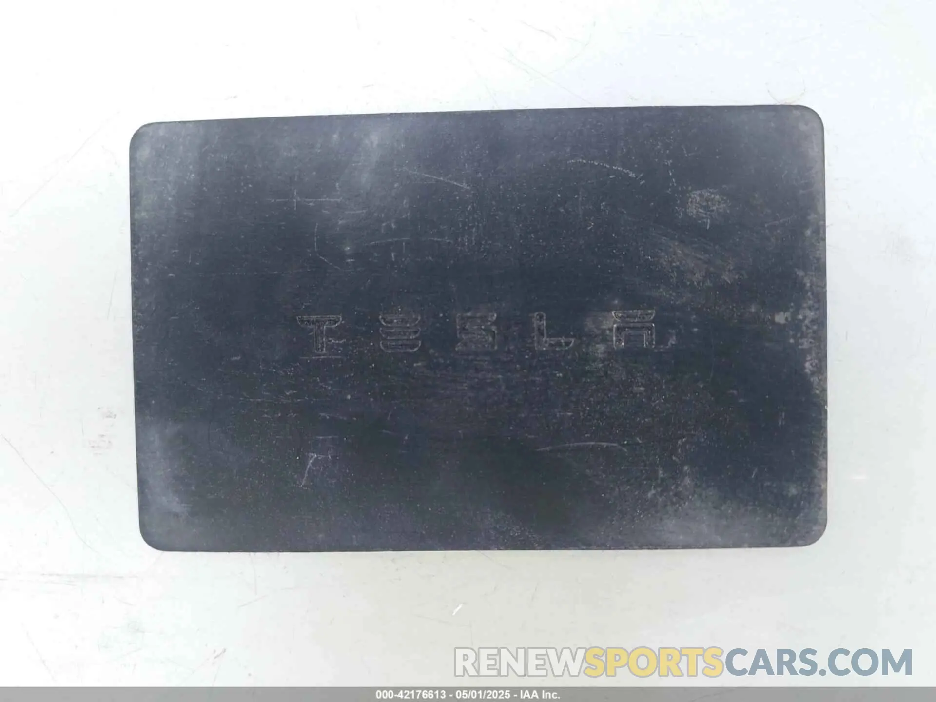 11 Photograph of a damaged car 5YJ3E1EA8LF662212 TESLA MODEL 3 2020