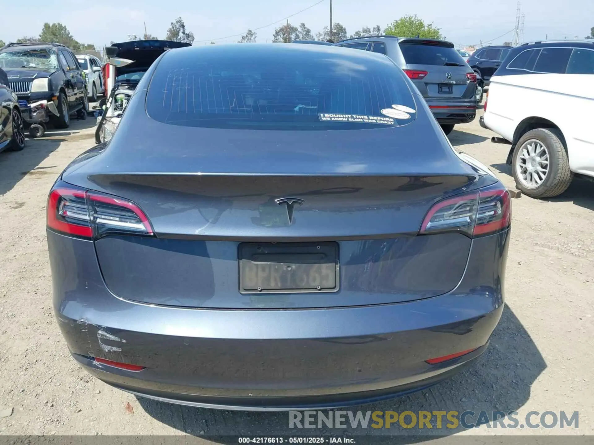 17 Photograph of a damaged car 5YJ3E1EA8LF662212 TESLA MODEL 3 2020