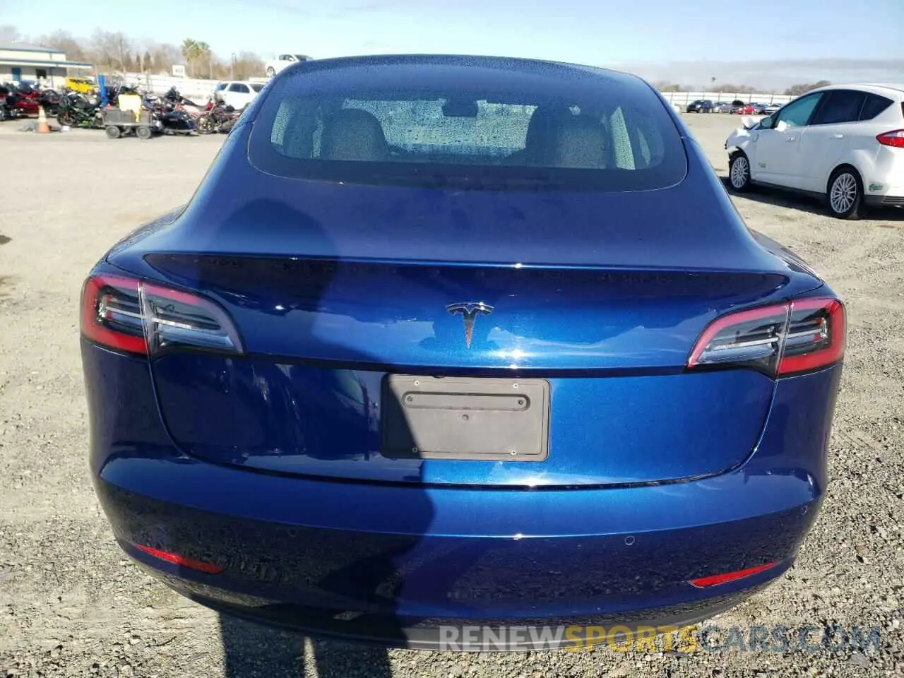 6 Photograph of a damaged car 5YJ3E1EA8LF705995 TESLA MODEL 3 2020