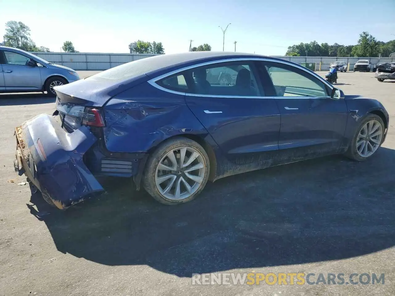 3 Photograph of a damaged car 5YJ3E1EA8LF708900 TESLA MODEL 3 2020