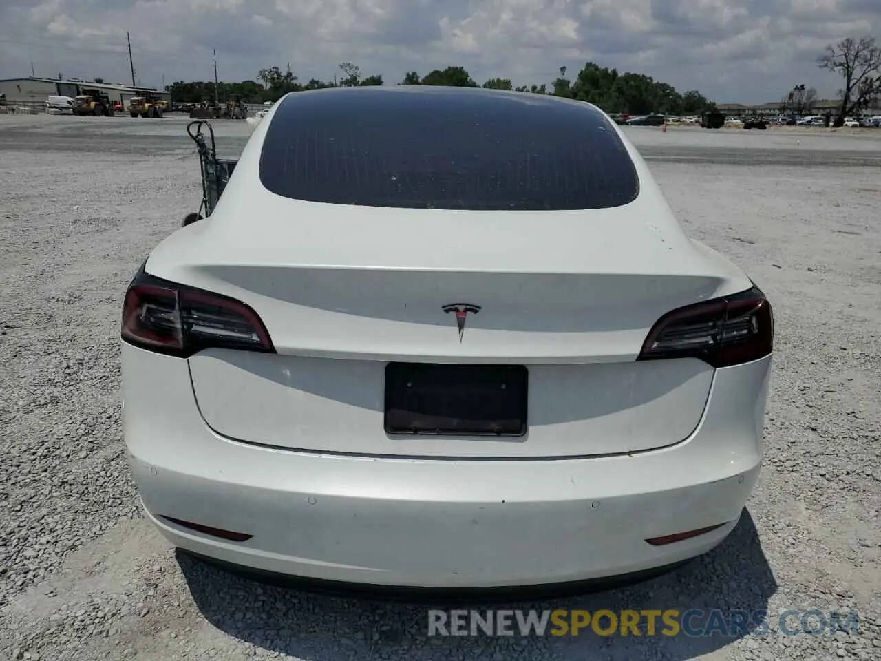 6 Photograph of a damaged car 5YJ3E1EA8LF741041 TESLA MODEL 3 2020