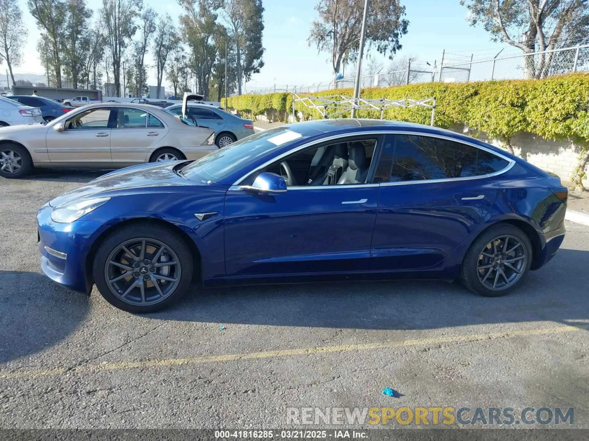 14 Photograph of a damaged car 5YJ3E1EA8LF785010 TESLA MODEL 3 2020