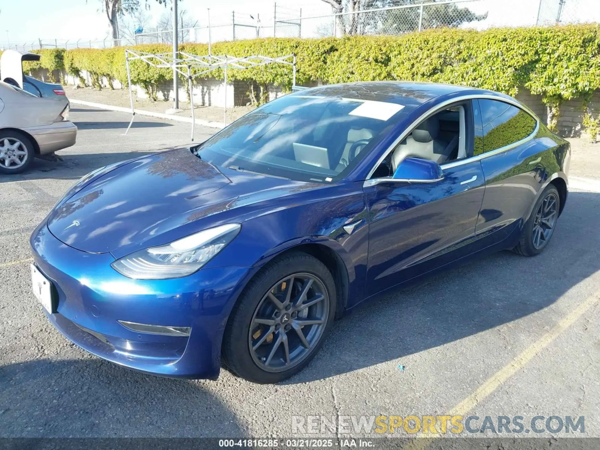 2 Photograph of a damaged car 5YJ3E1EA8LF785010 TESLA MODEL 3 2020