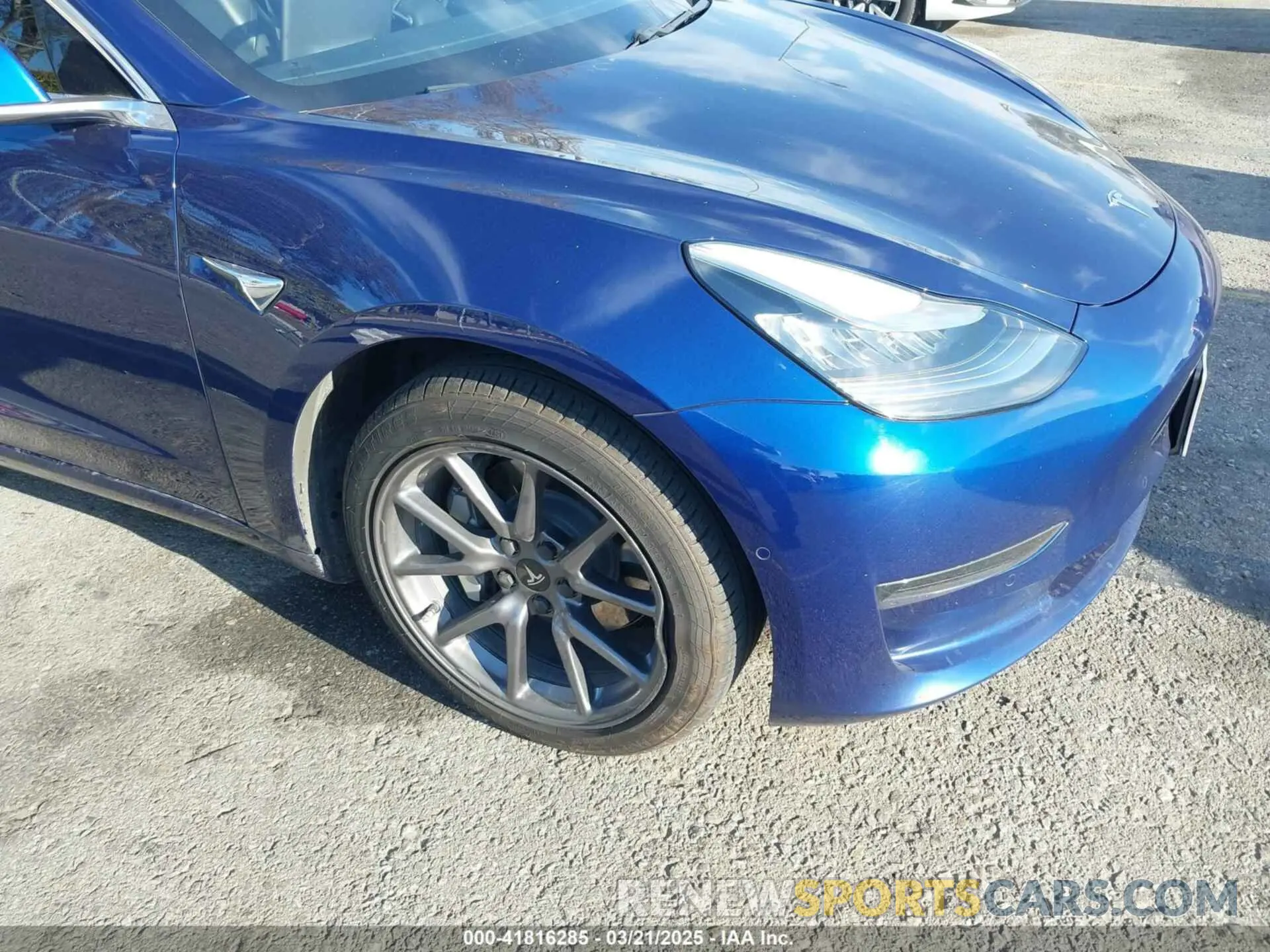 6 Photograph of a damaged car 5YJ3E1EA8LF785010 TESLA MODEL 3 2020