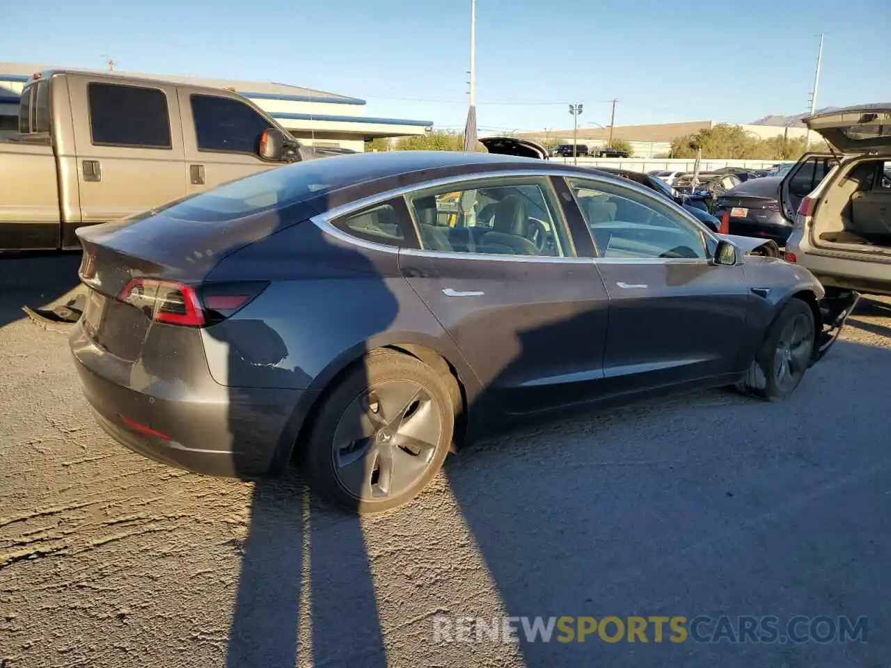 3 Photograph of a damaged car 5YJ3E1EA8LF803523 TESLA MODEL 3 2020