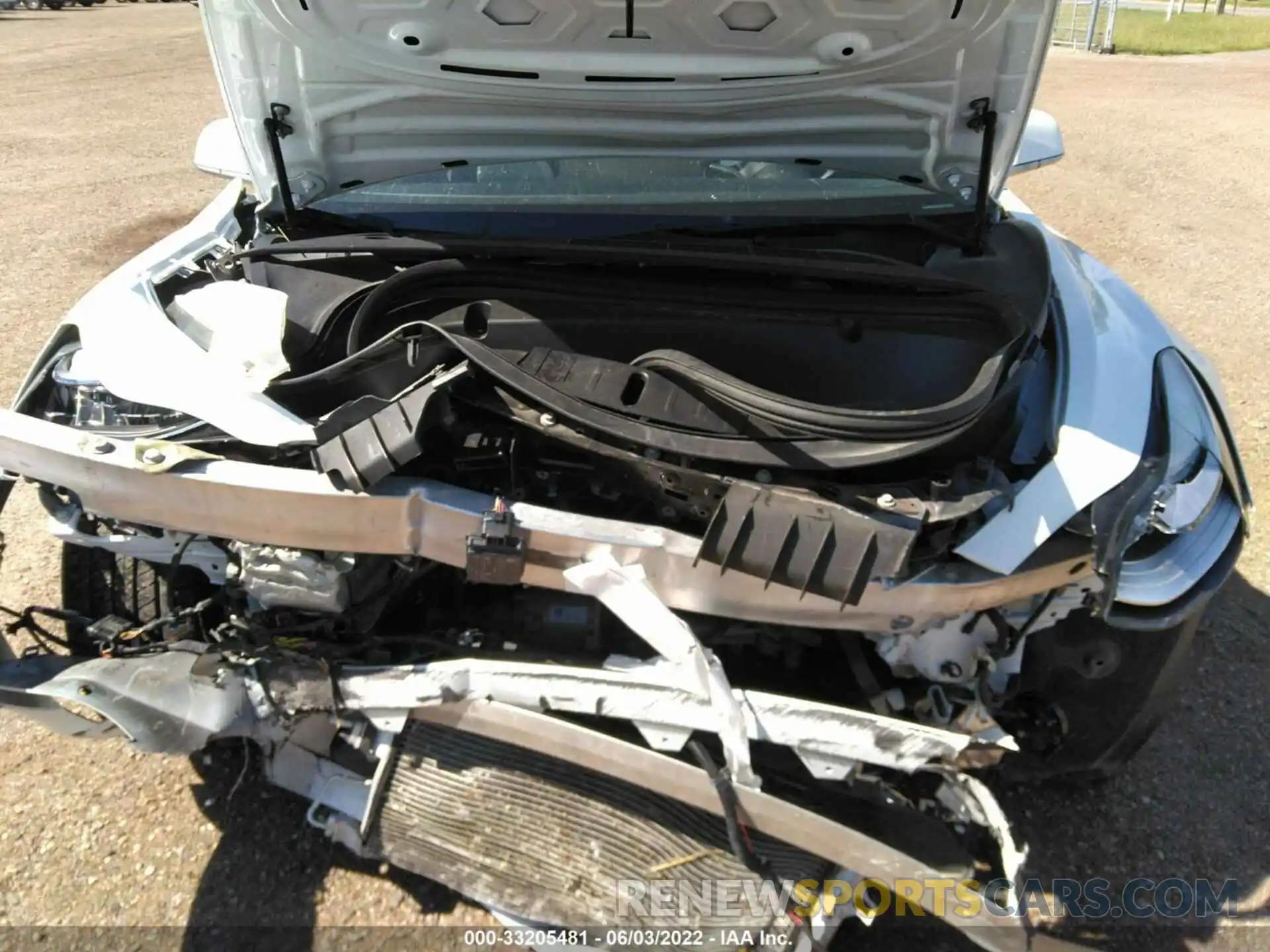 10 Photograph of a damaged car 5YJ3E1EA9LF476789 TESLA MODEL 3 2020