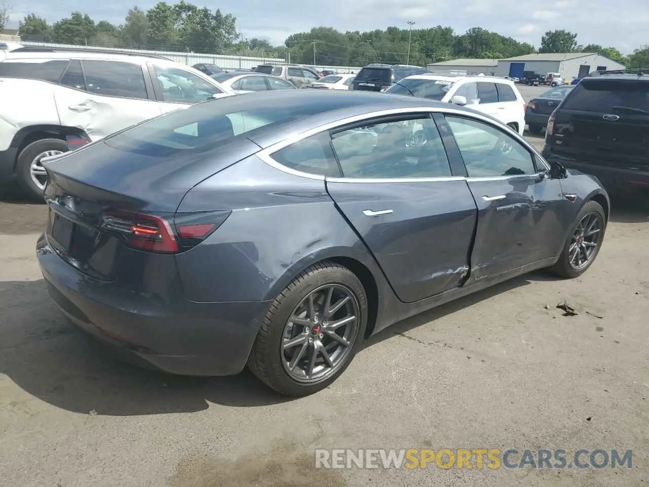 3 Photograph of a damaged car 5YJ3E1EA9LF597208 TESLA MODEL 3 2020