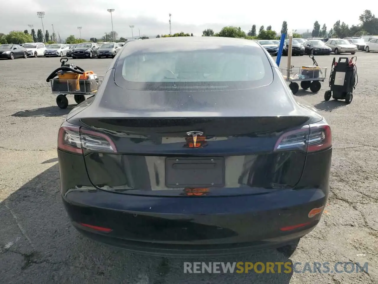 6 Photograph of a damaged car 5YJ3E1EA9LF606716 TESLA MODEL 3 2020