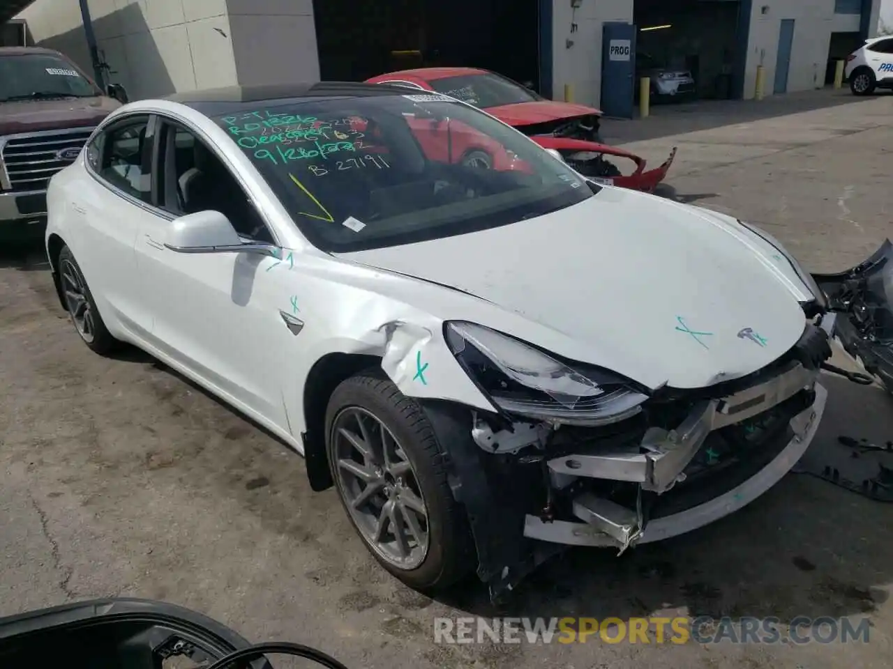 1 Photograph of a damaged car 5YJ3E1EA9LF612449 TESLA MODEL 3 2020