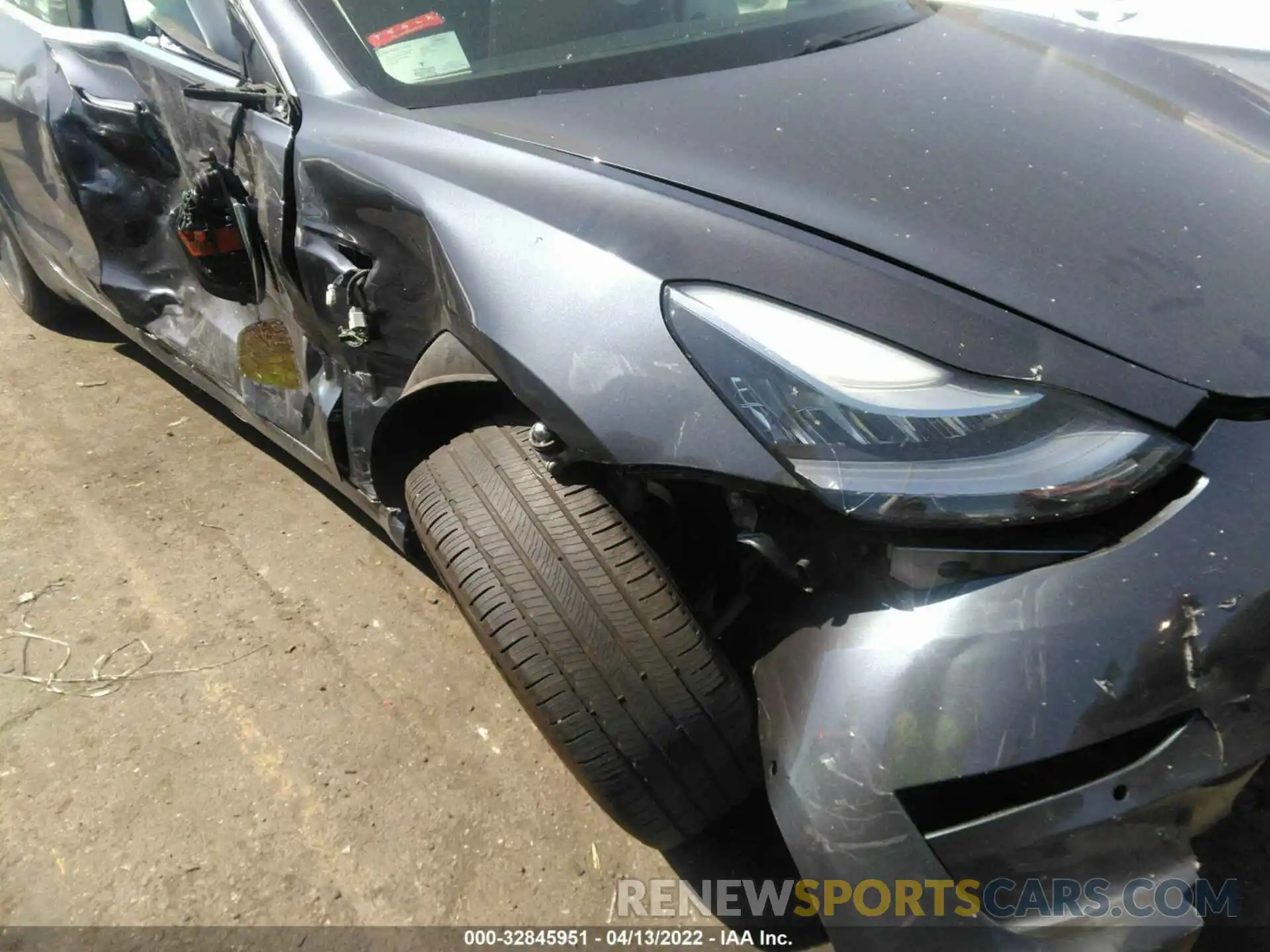 6 Photograph of a damaged car 5YJ3E1EA9LF613097 TESLA MODEL 3 2020