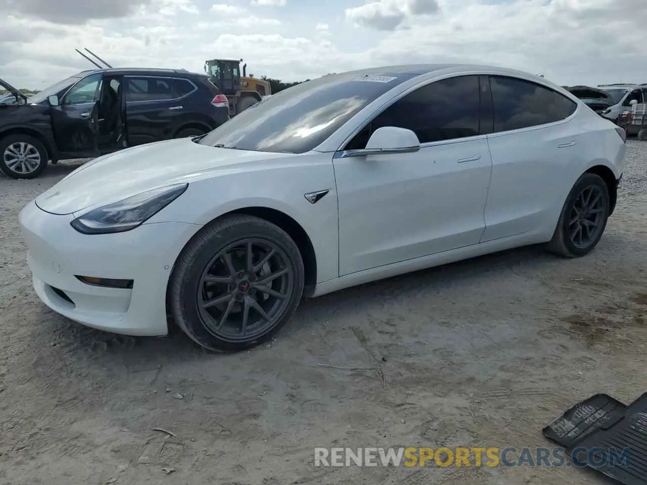 1 Photograph of a damaged car 5YJ3E1EA9LF613746 TESLA MODEL 3 2020