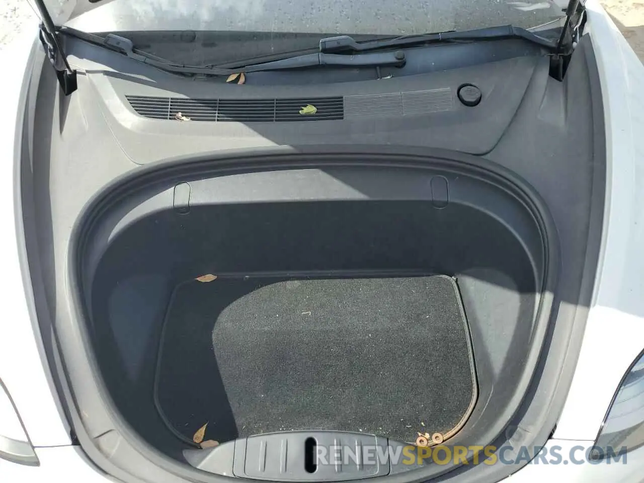 11 Photograph of a damaged car 5YJ3E1EA9LF613746 TESLA MODEL 3 2020