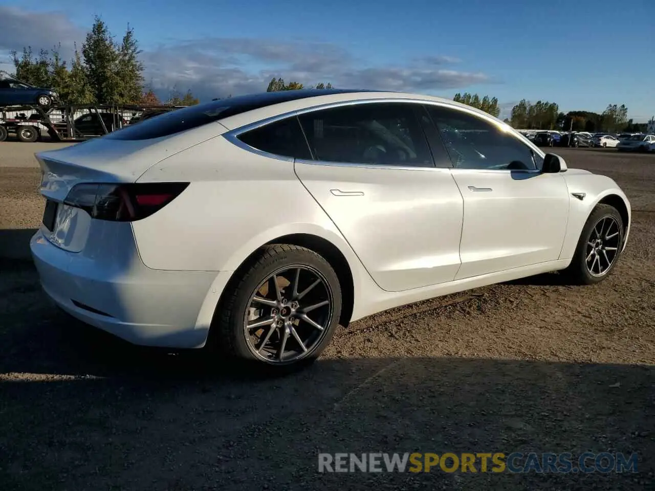 3 Photograph of a damaged car 5YJ3E1EA9LF625475 TESLA MODEL 3 2020