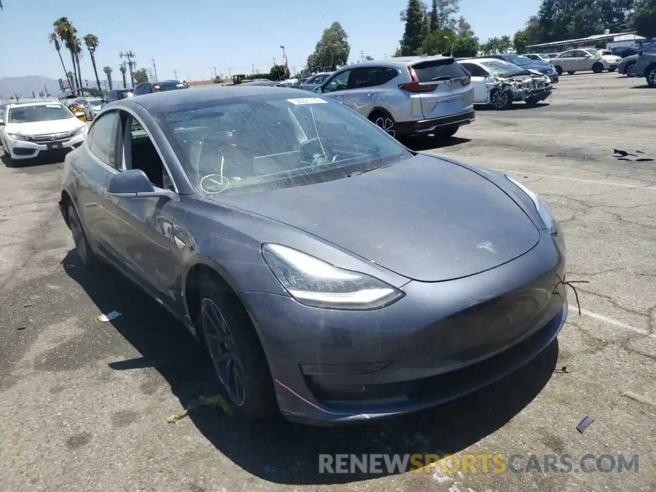 1 Photograph of a damaged car 5YJ3E1EA9LF643913 TESLA MODEL 3 2020