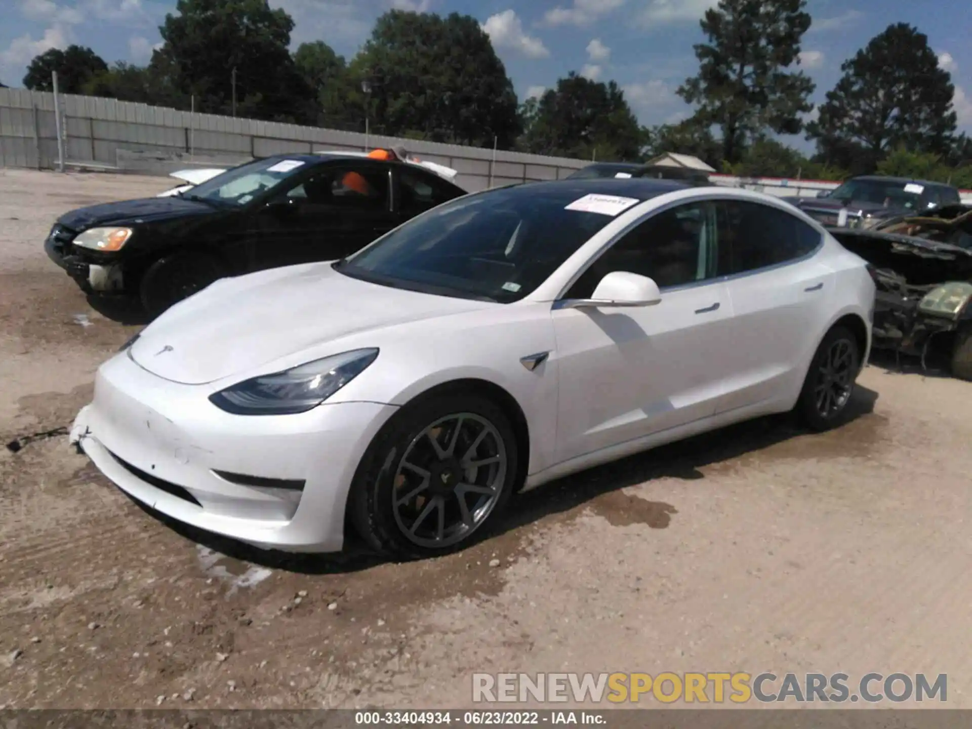 2 Photograph of a damaged car 5YJ3E1EA9LF660033 TESLA MODEL 3 2020