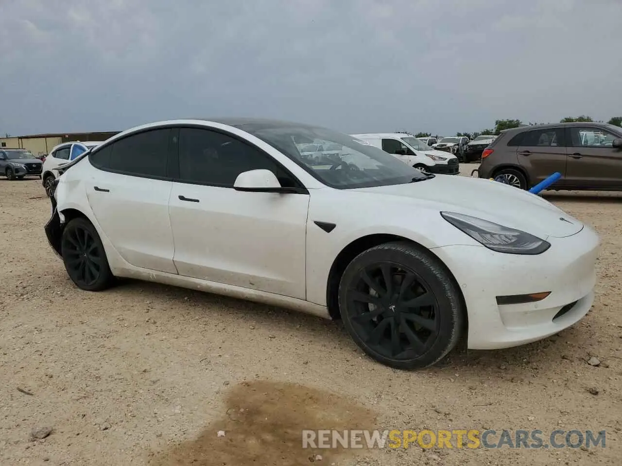 4 Photograph of a damaged car 5YJ3E1EA9LF661702 TESLA MODEL 3 2020