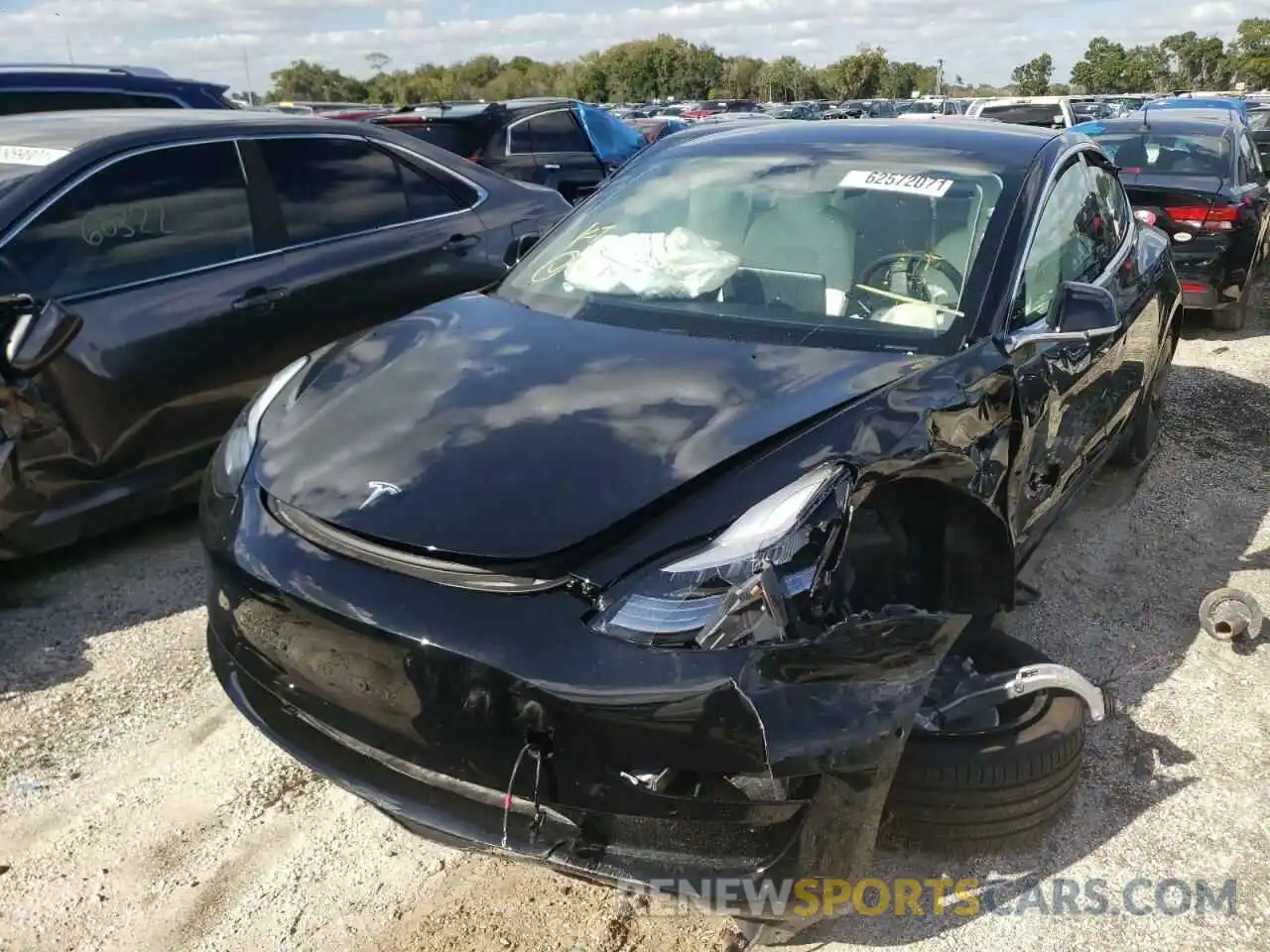 2 Photograph of a damaged car 5YJ3E1EA9LF661991 TESLA MODEL 3 2020