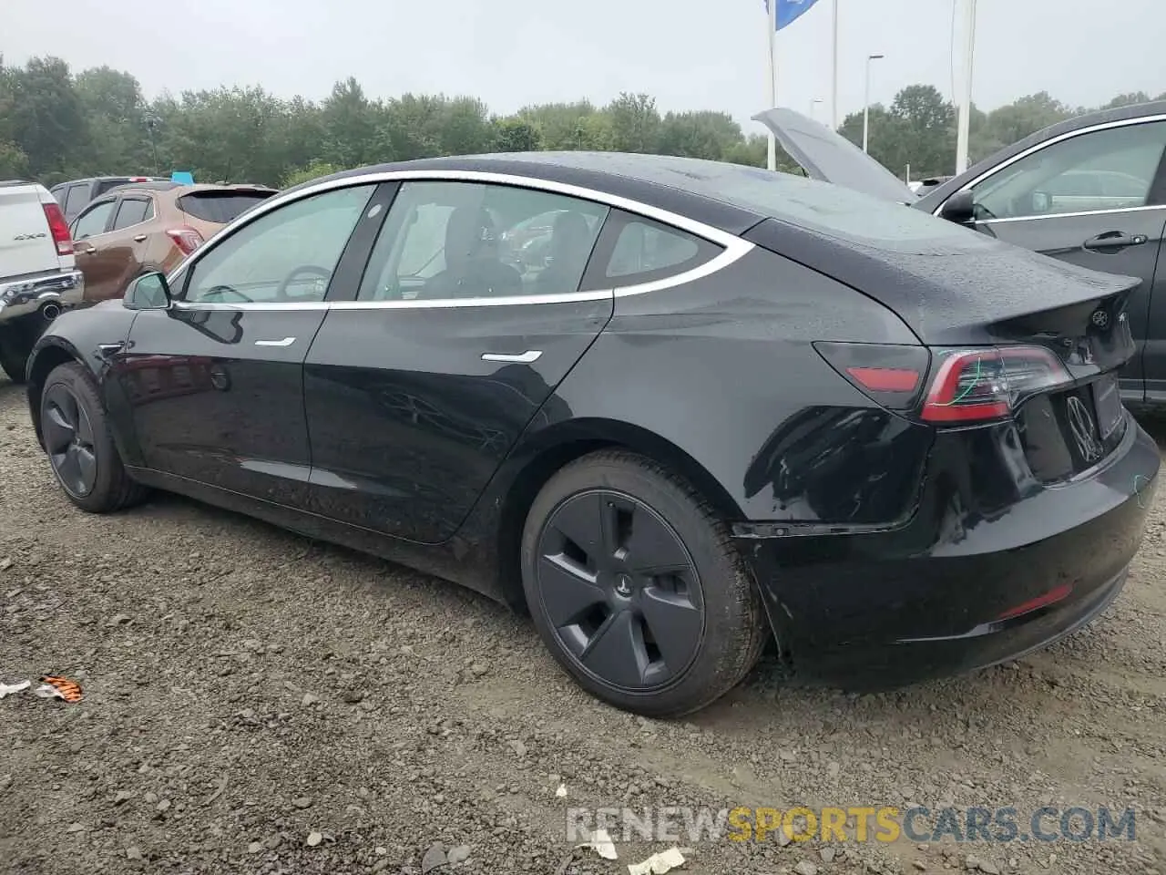 2 Photograph of a damaged car 5YJ3E1EA9LF704466 TESLA MODEL 3 2020