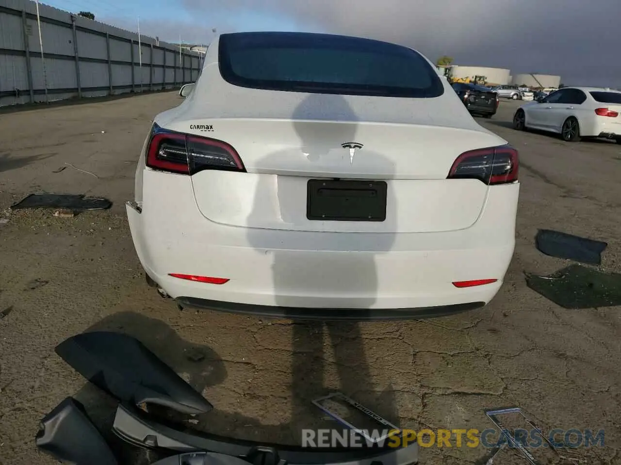 6 Photograph of a damaged car 5YJ3E1EA9LF706573 TESLA MODEL 3 2020