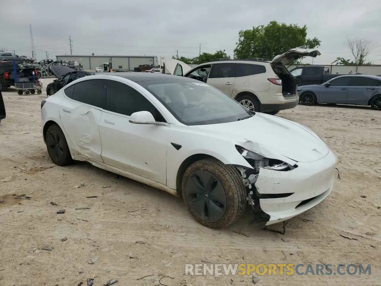 4 Photograph of a damaged car 5YJ3E1EA9LF709943 TESLA MODEL 3 2020
