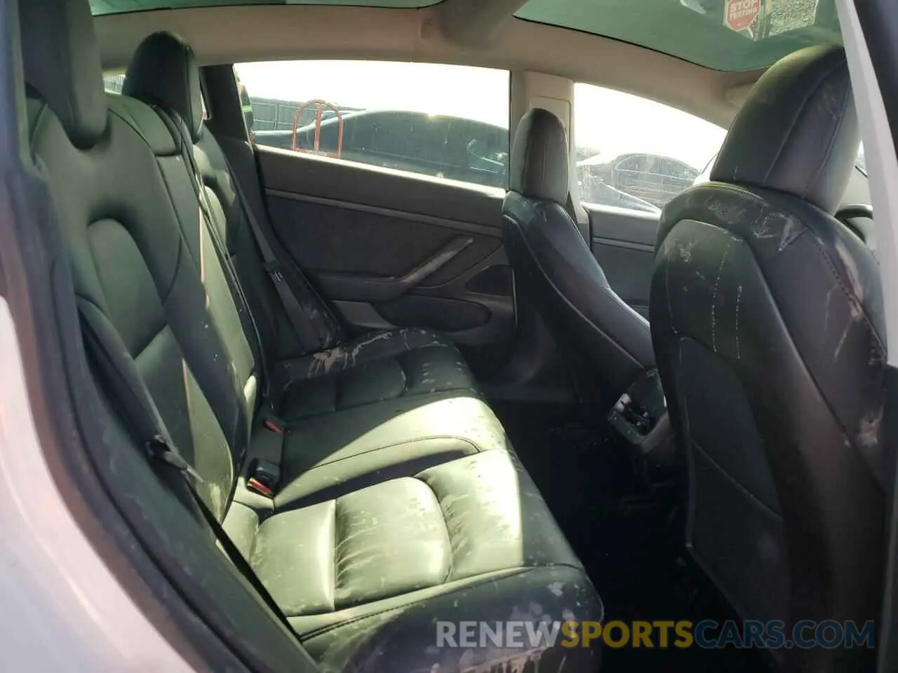 10 Photograph of a damaged car 5YJ3E1EA9LF718478 TESLA MODEL 3 2020