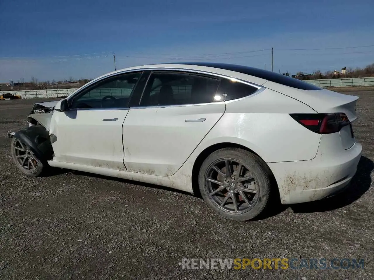 2 Photograph of a damaged car 5YJ3E1EA9LF718478 TESLA MODEL 3 2020