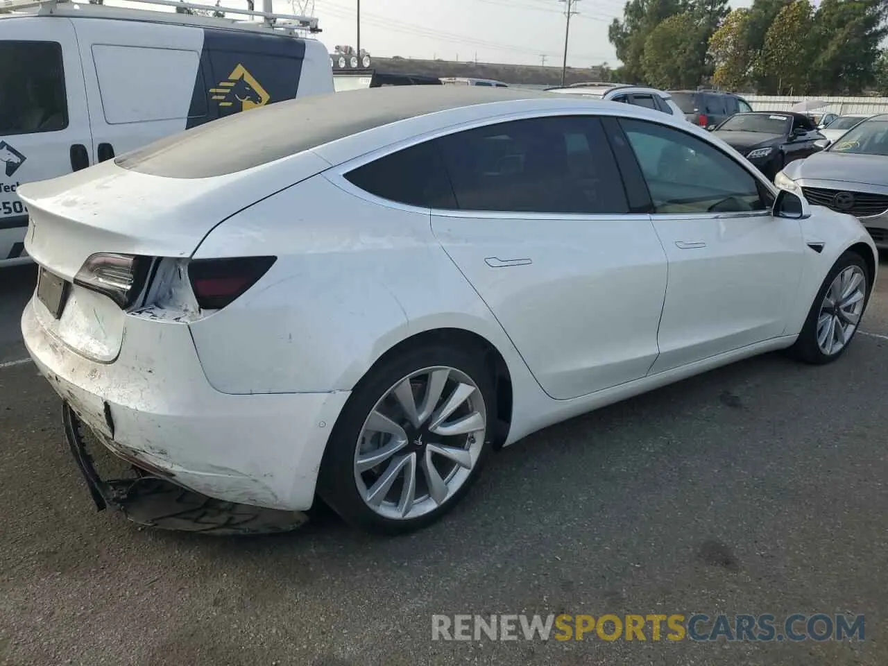 3 Photograph of a damaged car 5YJ3E1EA9LF806429 TESLA MODEL 3 2020
