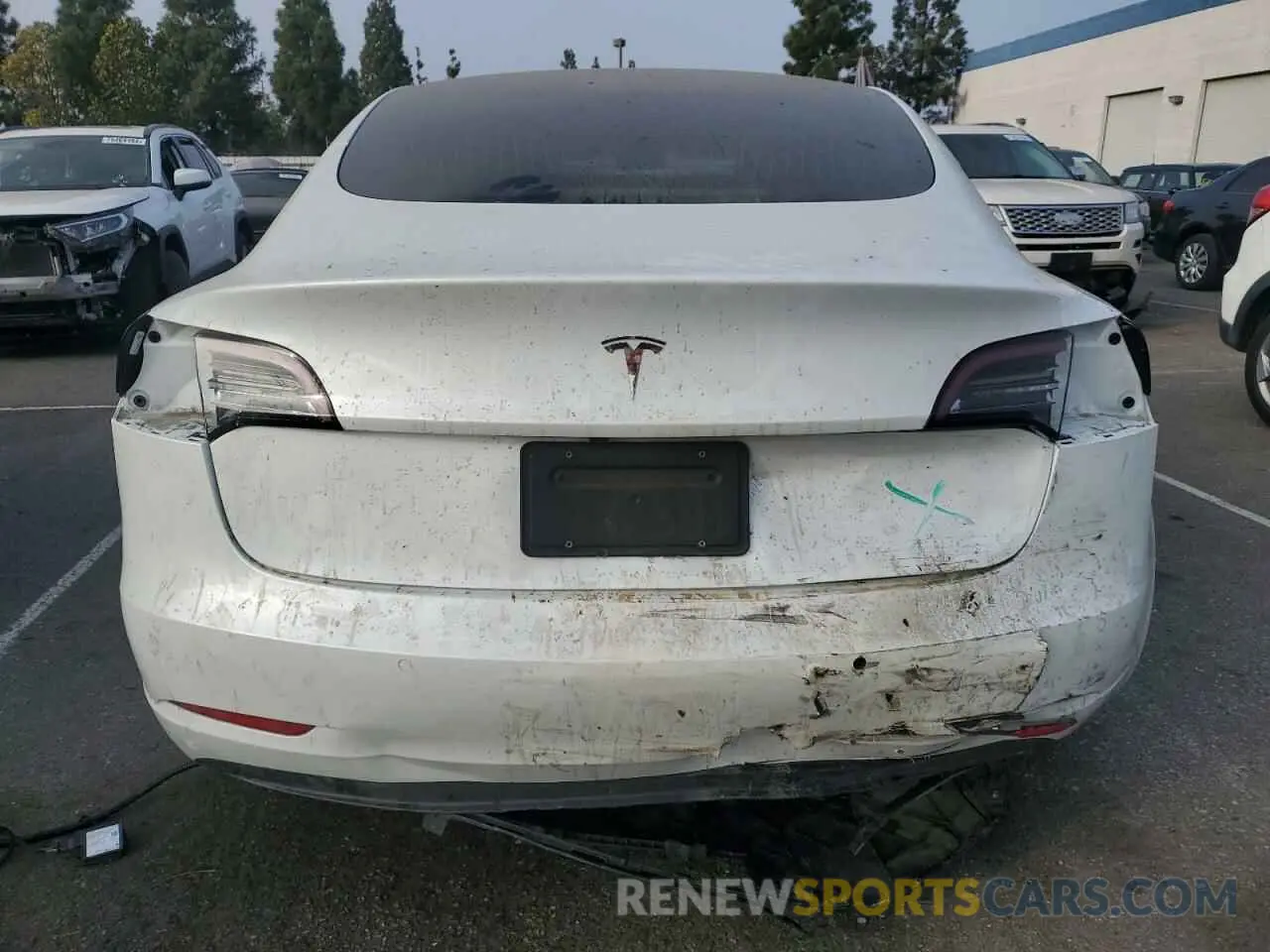6 Photograph of a damaged car 5YJ3E1EA9LF806429 TESLA MODEL 3 2020