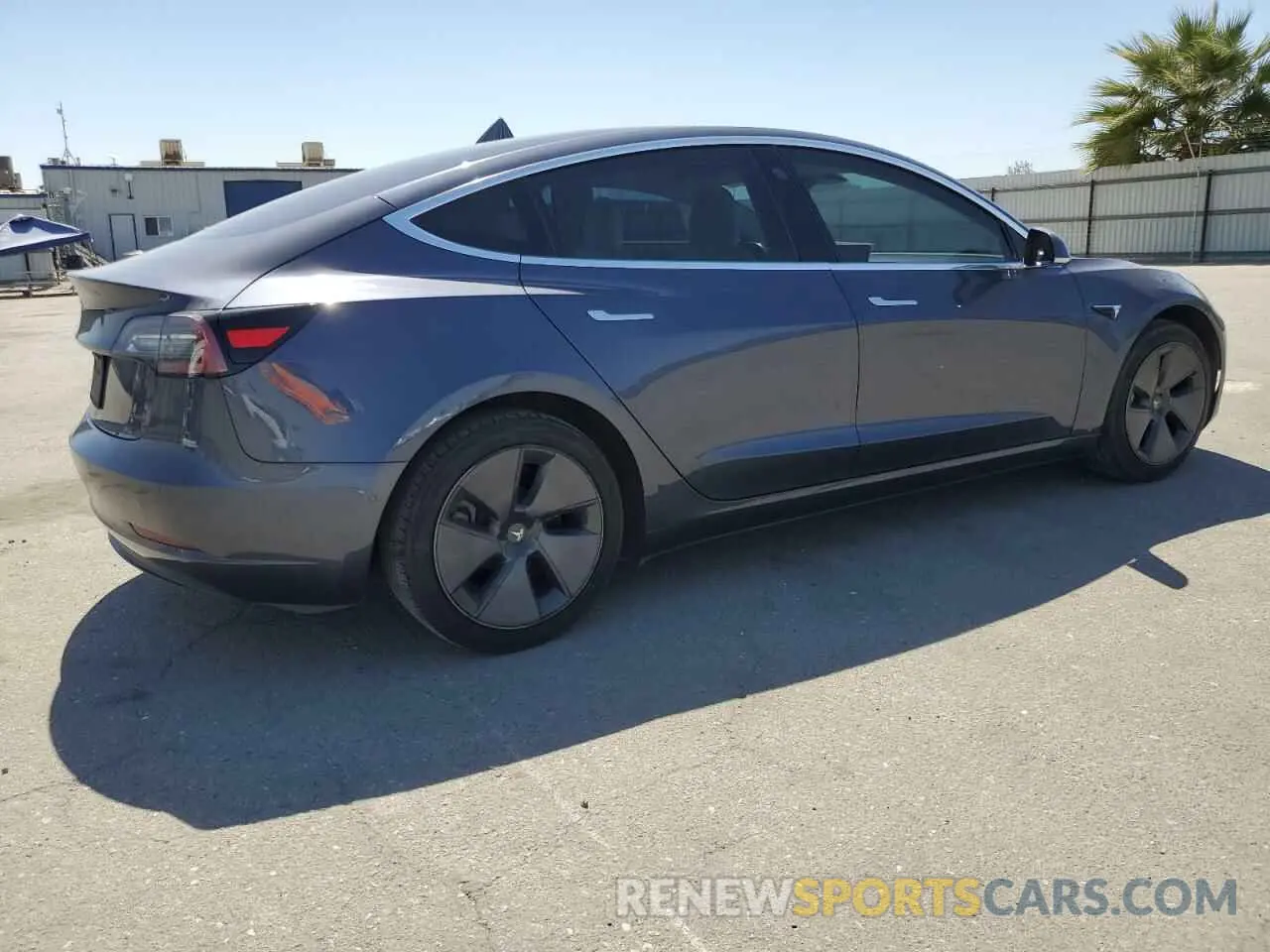 3 Photograph of a damaged car 5YJ3E1EAXLF530407 TESLA MODEL 3 2020