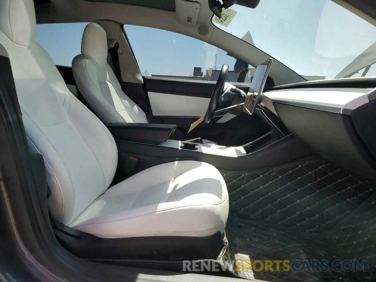 7 Photograph of a damaged car 5YJ3E1EAXLF530407 TESLA MODEL 3 2020