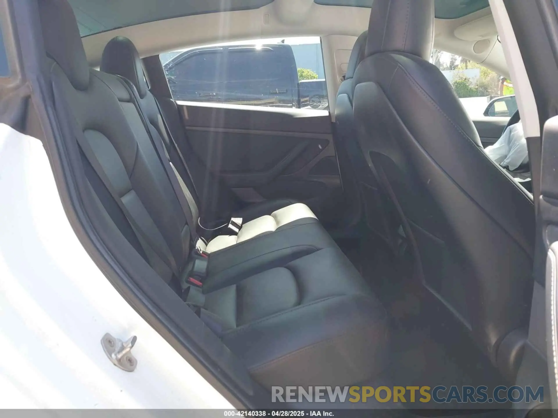 8 Photograph of a damaged car 5YJ3E1EAXLF590591 TESLA MODEL 3 2020