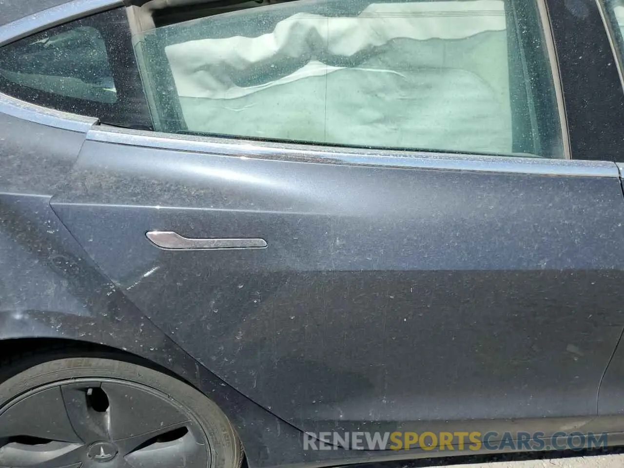 10 Photograph of a damaged car 5YJ3E1EAXLF591112 TESLA MODEL 3 2020