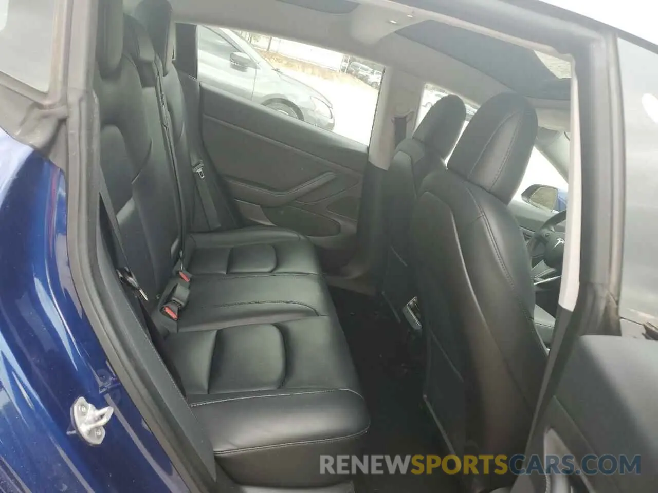 10 Photograph of a damaged car 5YJ3E1EAXLF597265 TESLA MODEL 3 2020