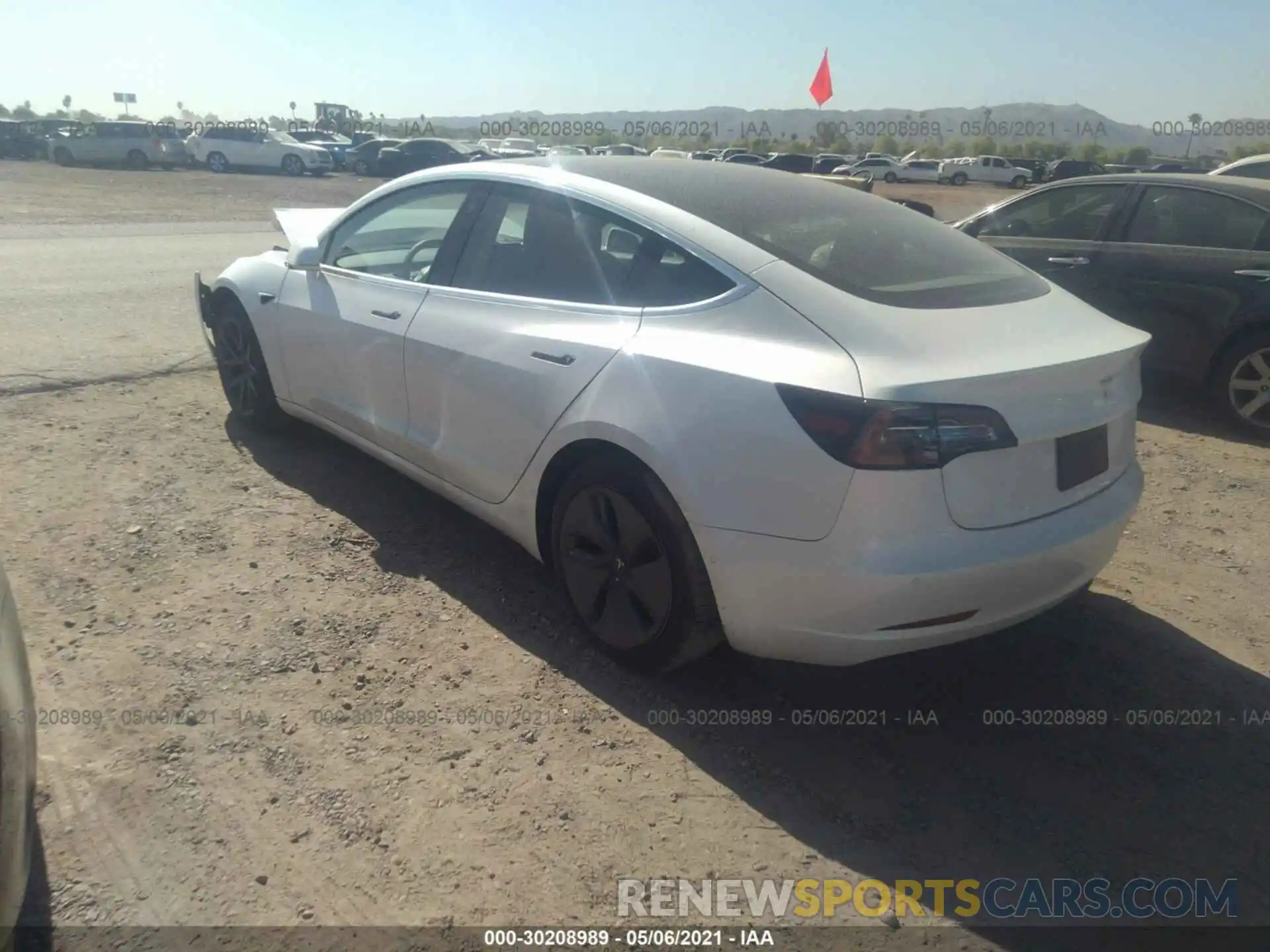 3 Photograph of a damaged car 5YJ3E1EAXLF597704 TESLA MODEL 3 2020