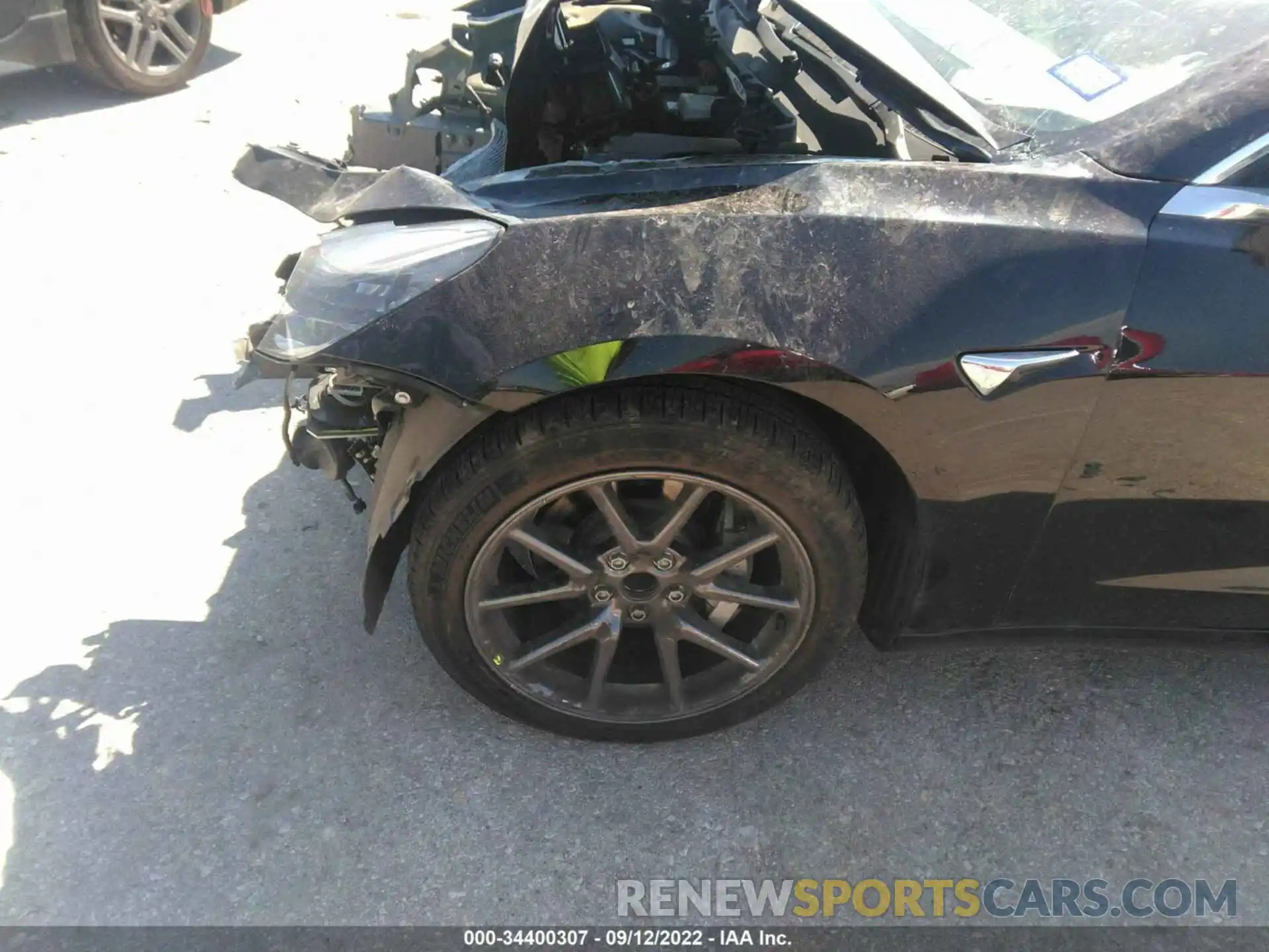 12 Photograph of a damaged car 5YJ3E1EAXLF606272 TESLA MODEL 3 2020