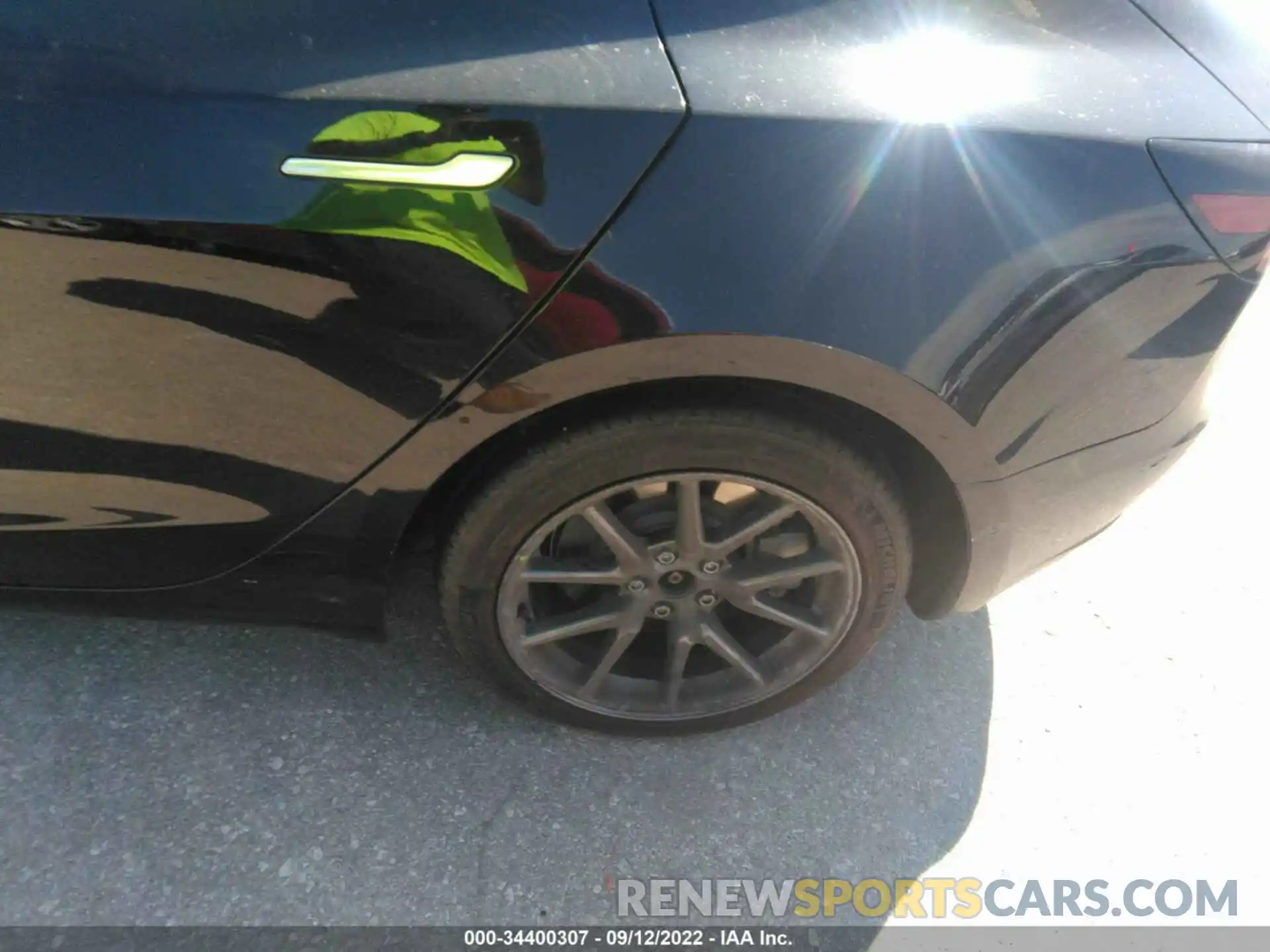 13 Photograph of a damaged car 5YJ3E1EAXLF606272 TESLA MODEL 3 2020