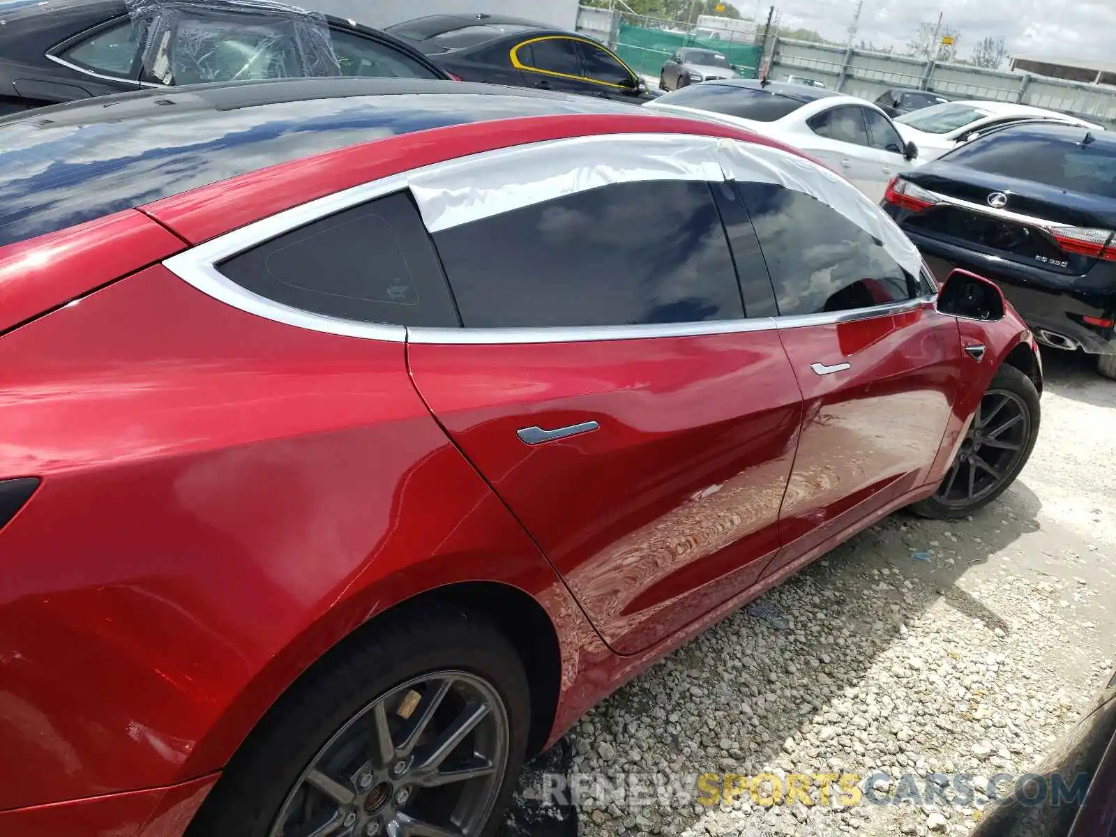 6 Photograph of a damaged car 5YJ3E1EAXLF606580 TESLA MODEL 3 2020