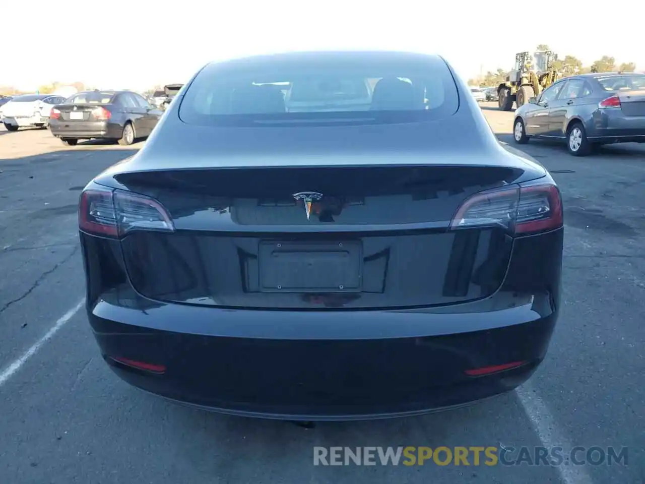 6 Photograph of a damaged car 5YJ3E1EAXLF611231 TESLA MODEL 3 2020