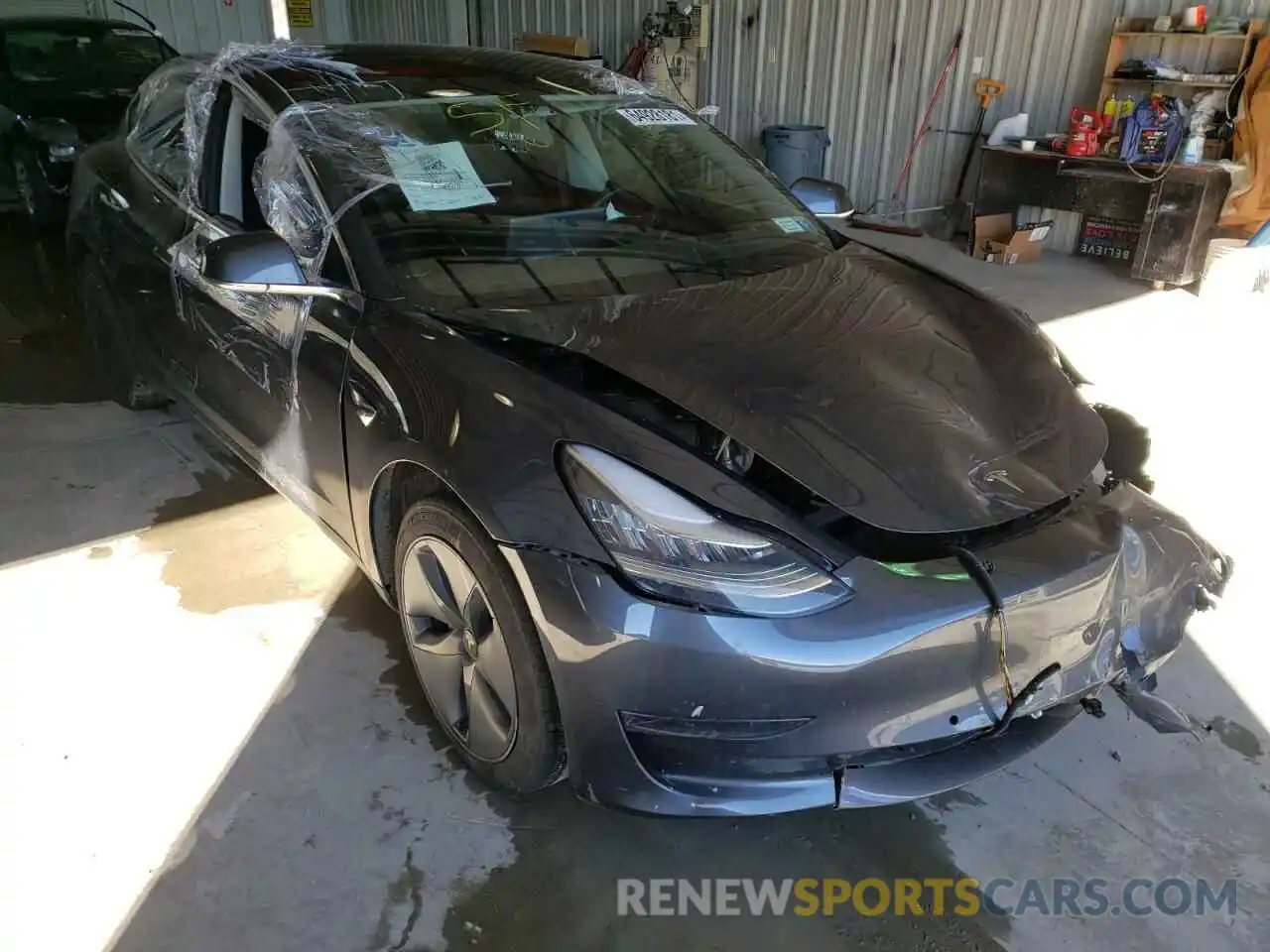 1 Photograph of a damaged car 5YJ3E1EAXLF611360 TESLA MODEL 3 2020