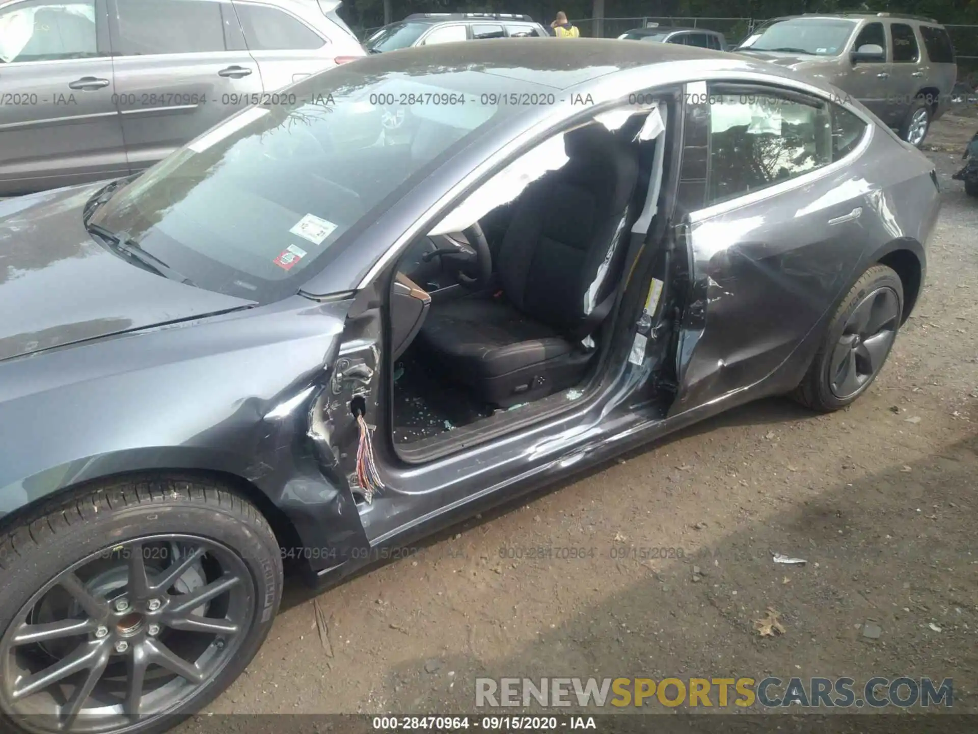 6 Photograph of a damaged car 5YJ3E1EAXLF611472 TESLA MODEL 3 2020