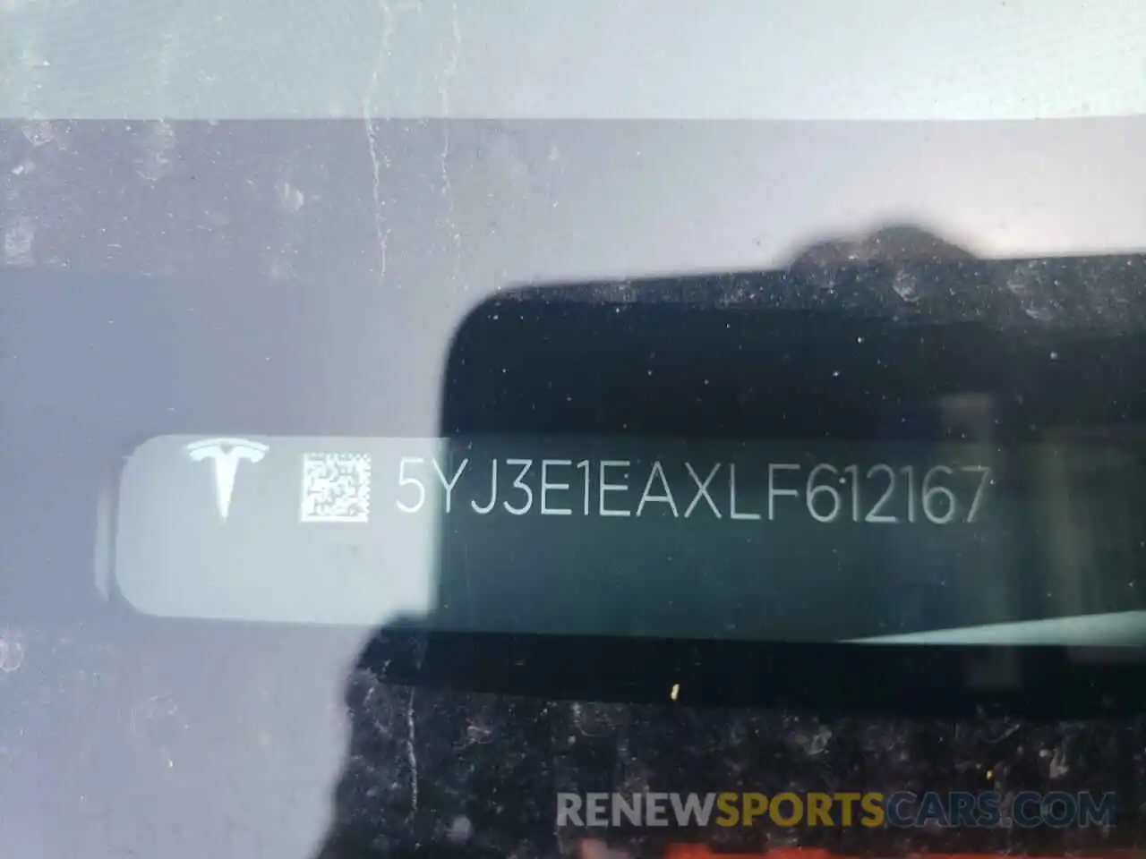 10 Photograph of a damaged car 5YJ3E1EAXLF612167 TESLA MODEL 3 2020