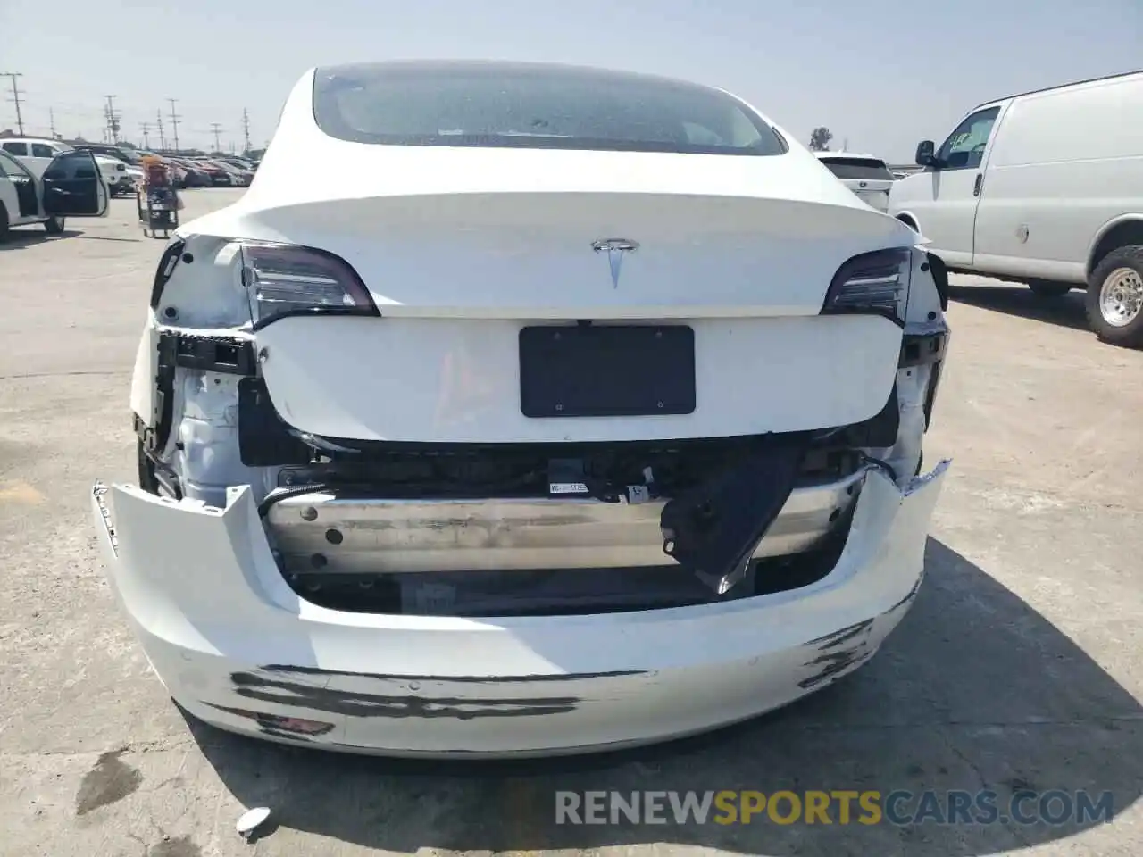 9 Photograph of a damaged car 5YJ3E1EAXLF612167 TESLA MODEL 3 2020