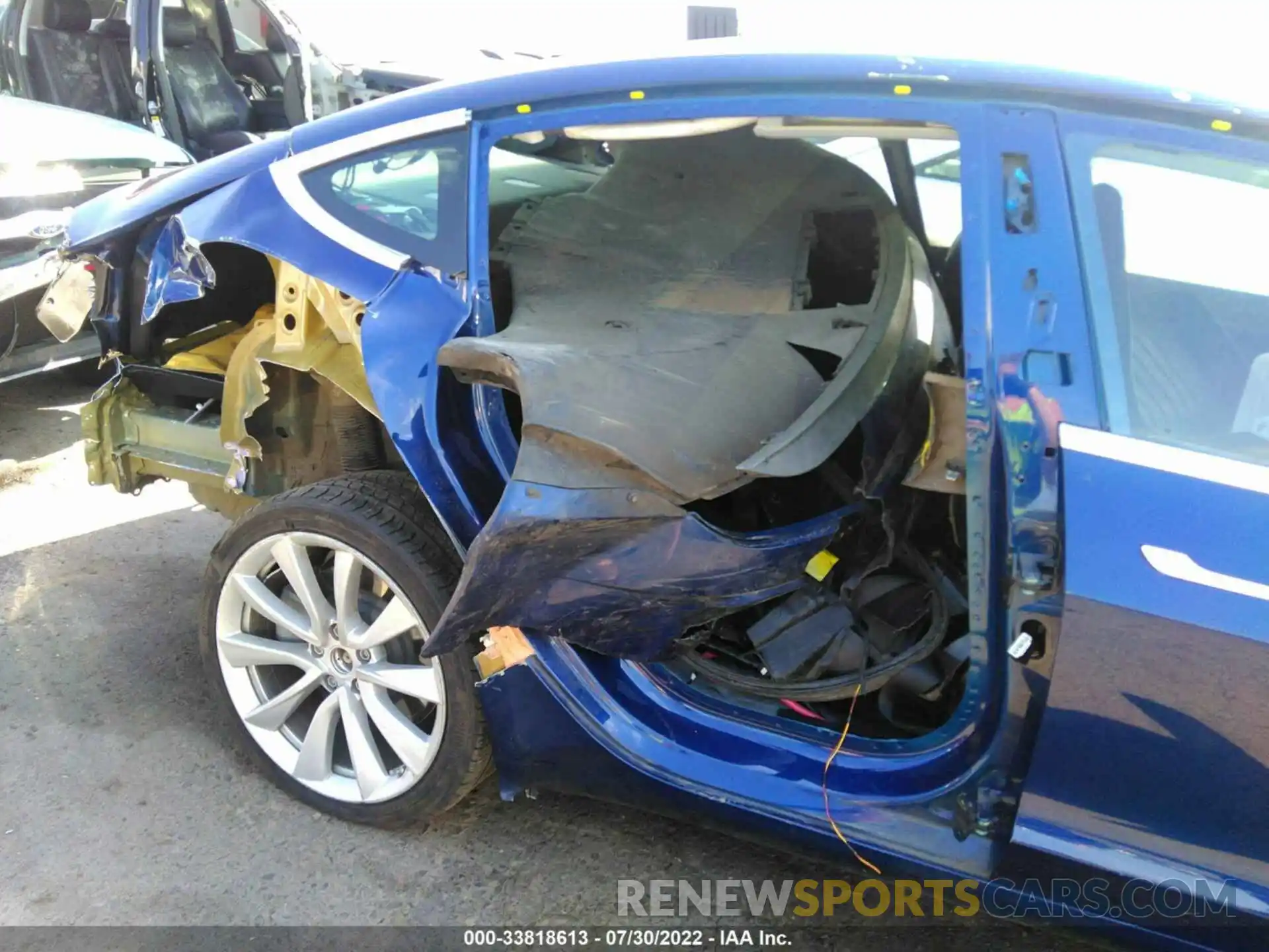 6 Photograph of a damaged car 5YJ3E1EAXLF614128 TESLA MODEL 3 2020