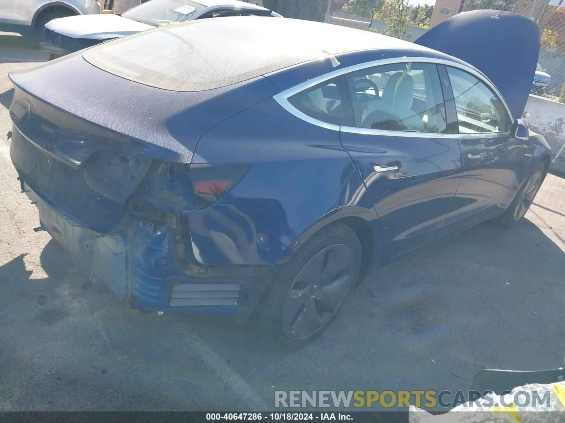 4 Photograph of a damaged car 5YJ3E1EAXLF615151 TESLA MODEL 3 2020