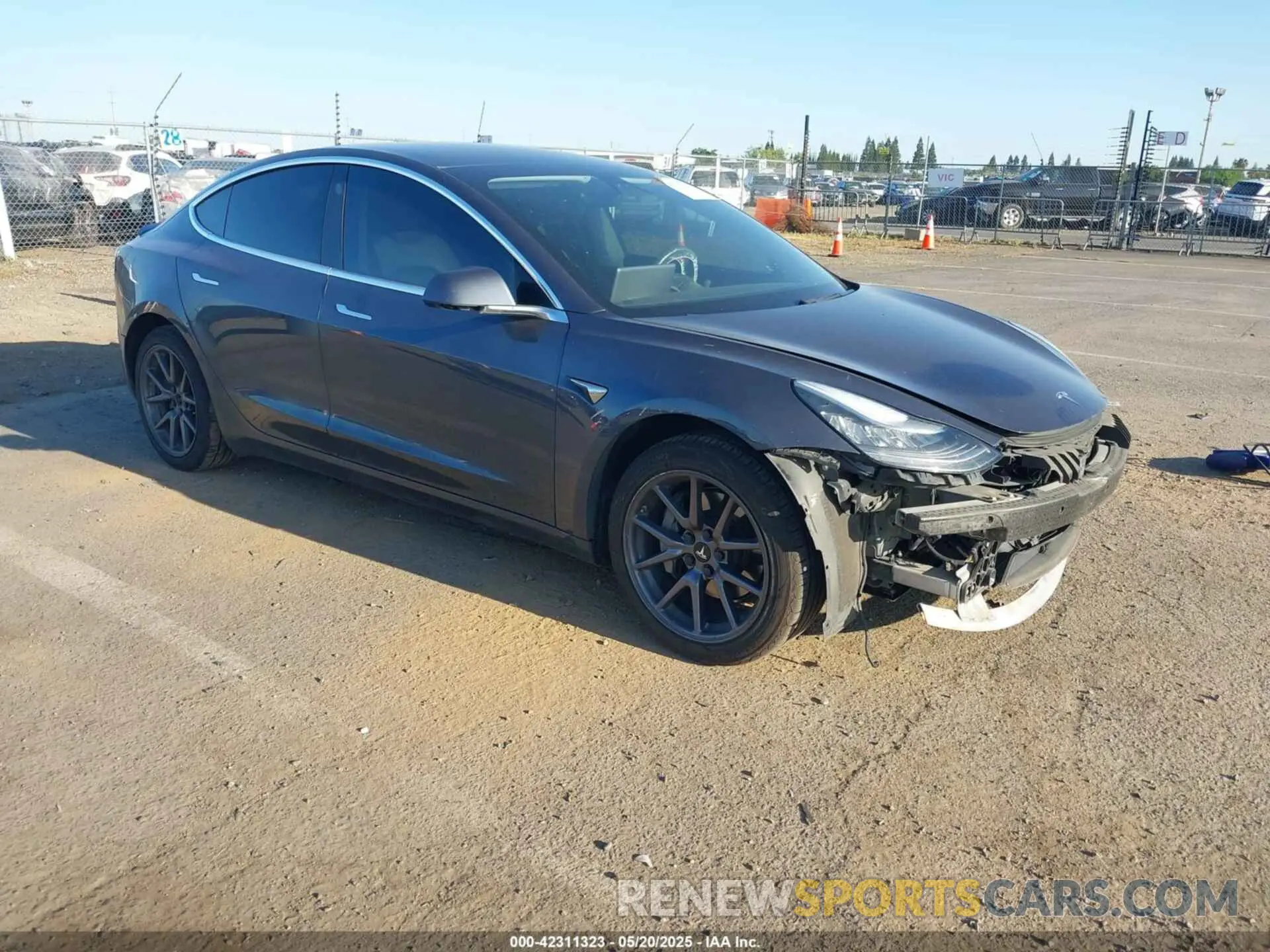 1 Photograph of a damaged car 5YJ3E1EAXLF630555 TESLA MODEL 3 2020